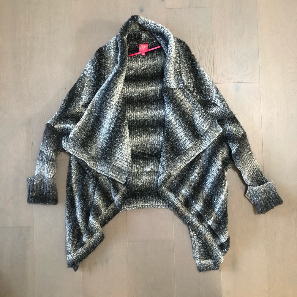 John & Jenn Blanket Wrap Sweater - Picture 2 of 7